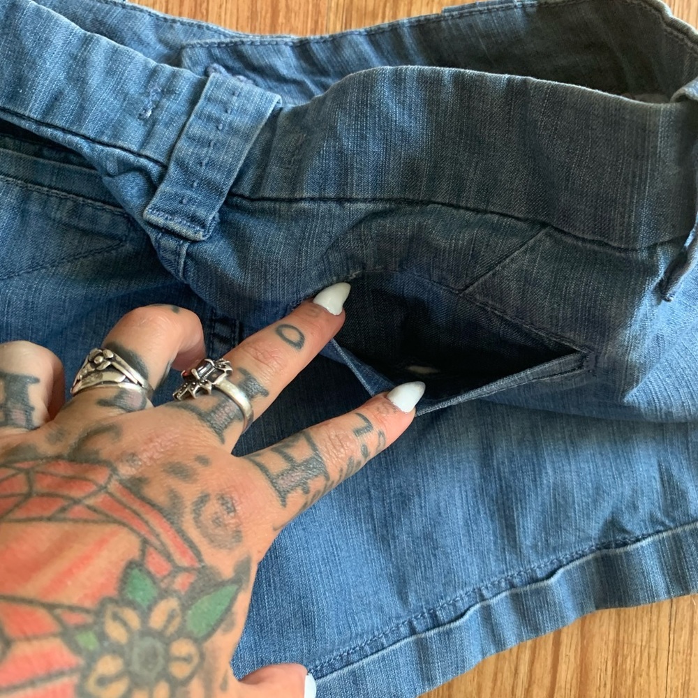 Denim shorts - Picture 6 of 6